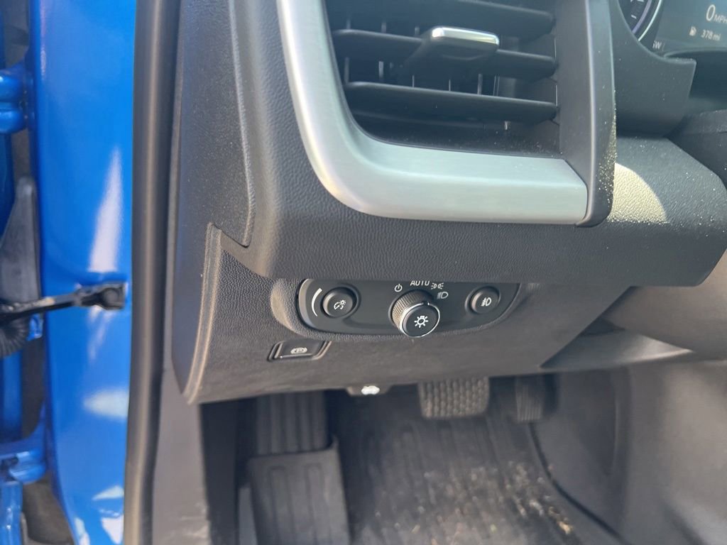 Used 2024 GMC Terrain SLT AWD/4WD image 18