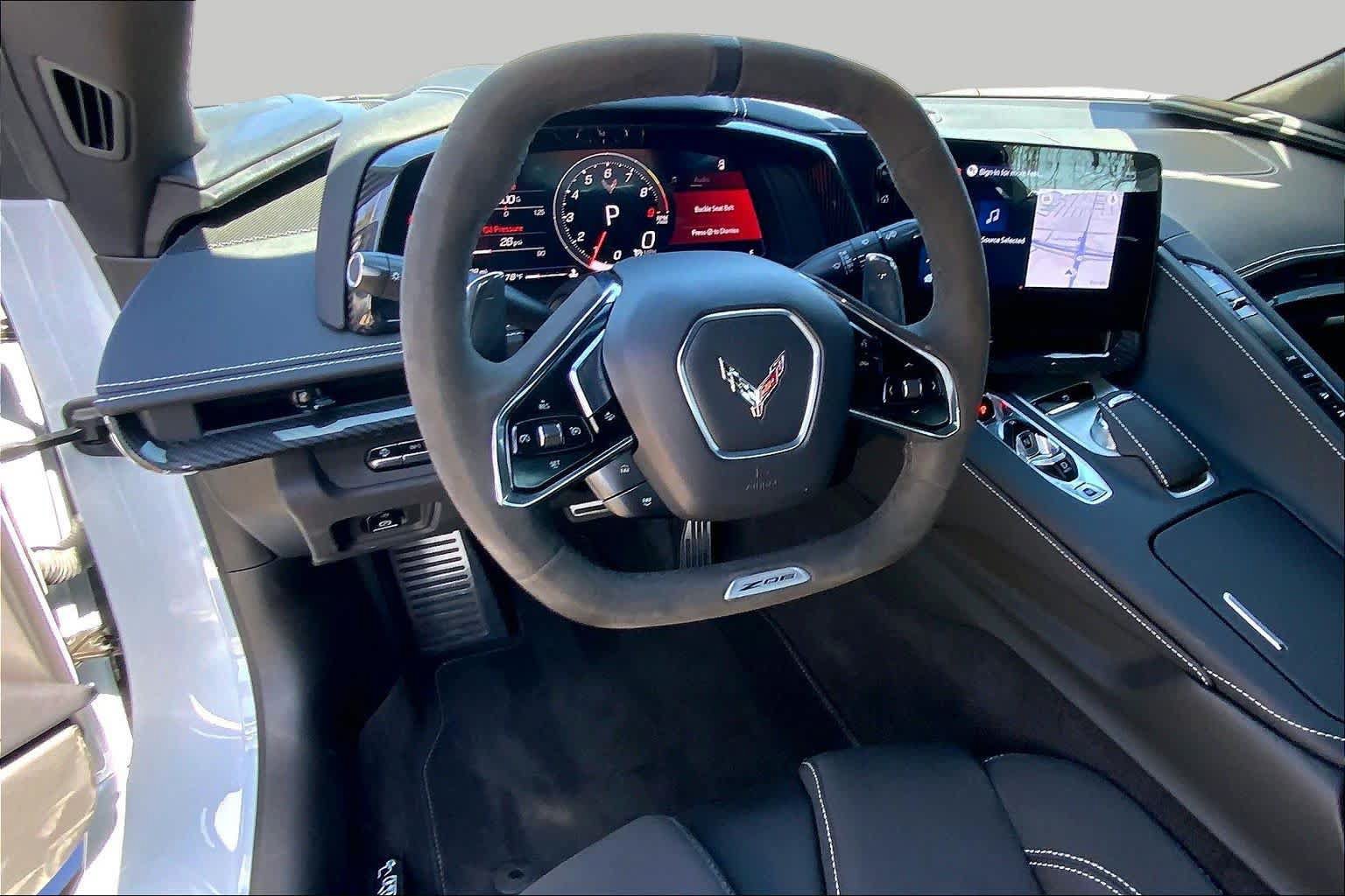 Used 2024 Chevrolet Corvette Z06 RWD image 6