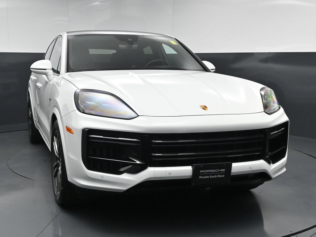 Used 2024 Porsche Cayenne Turbo AWD/4WD image 14