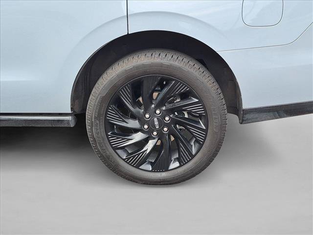 Used 2025 Lincoln Navigator Reserve w/ Jet Appearance Package AWD/4WD image 26