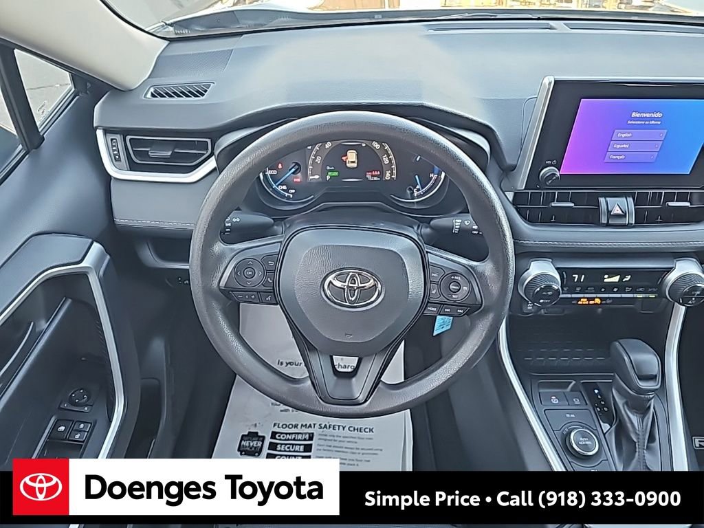 Used 2025 Toyota RAV4 LE image 16