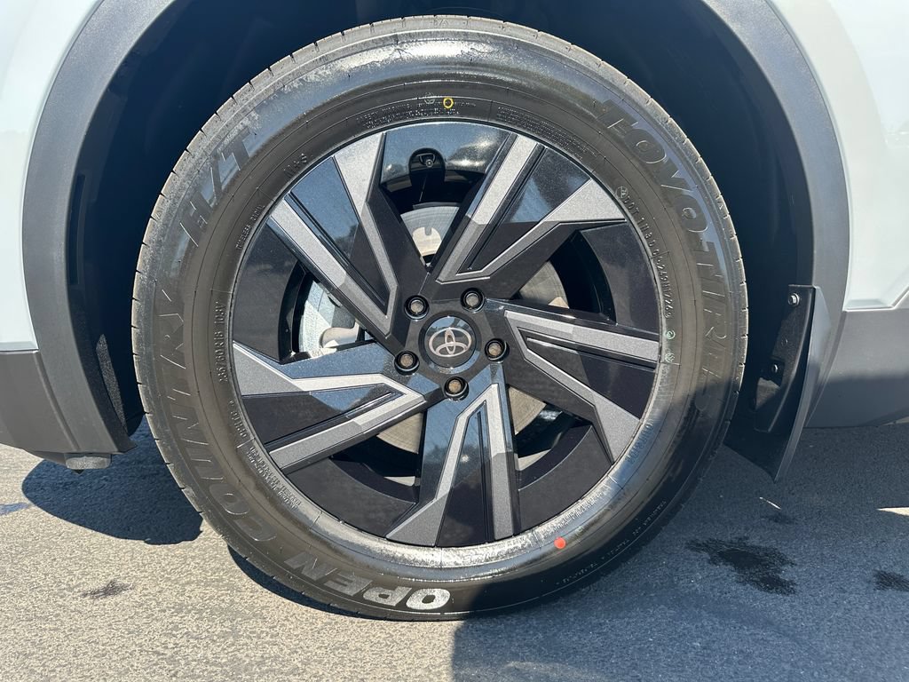 New 2026 Toyota C-HR AWD/4WD image 12