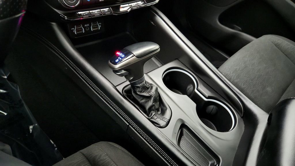 Used 2021 Dodge Durango SXT image 16