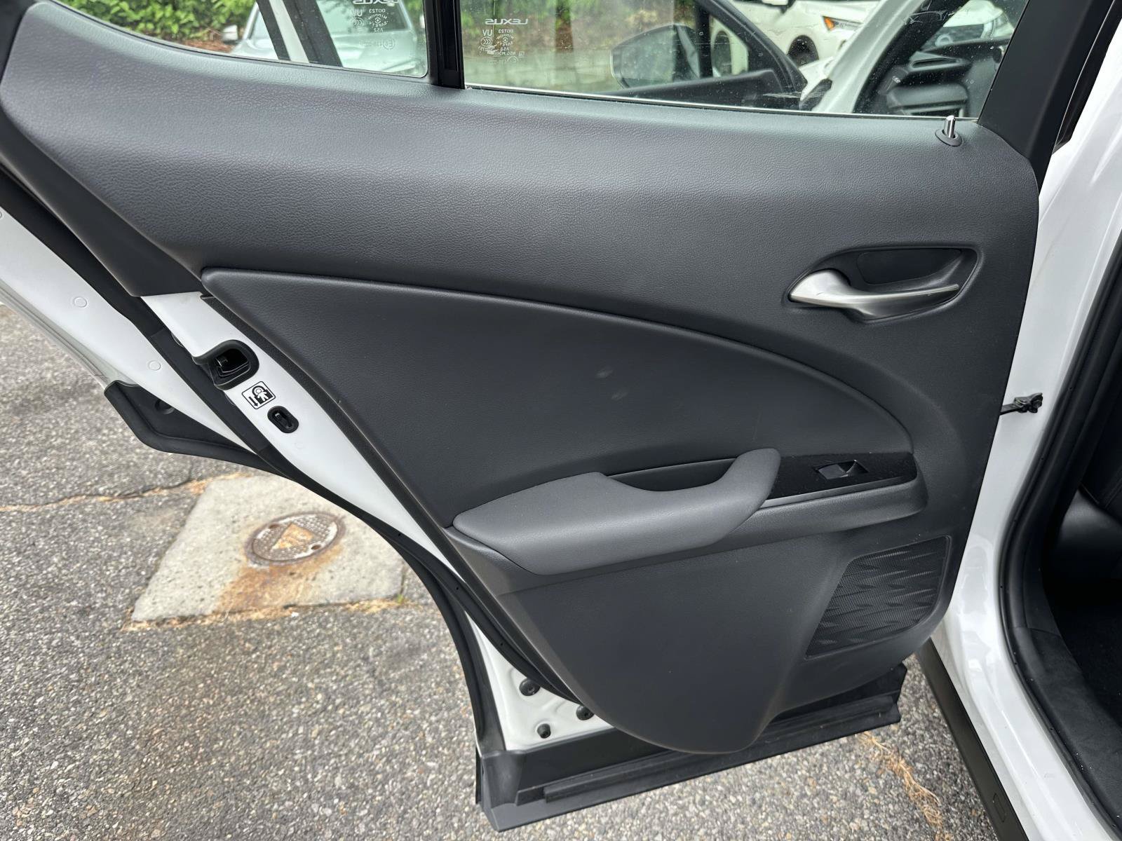 Used 2019 Lexus UX 250h AWD/4WD image 16