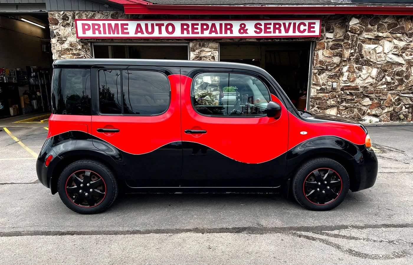 Used 2009 Nissan Cube 1.8 w/ Interior Designer Pkg FWD image 8