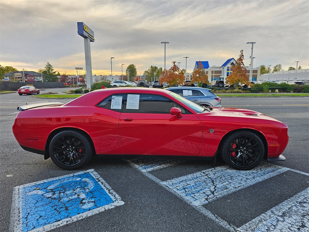 Used 2015 Dodge Challenger SRT Hellcat image 6