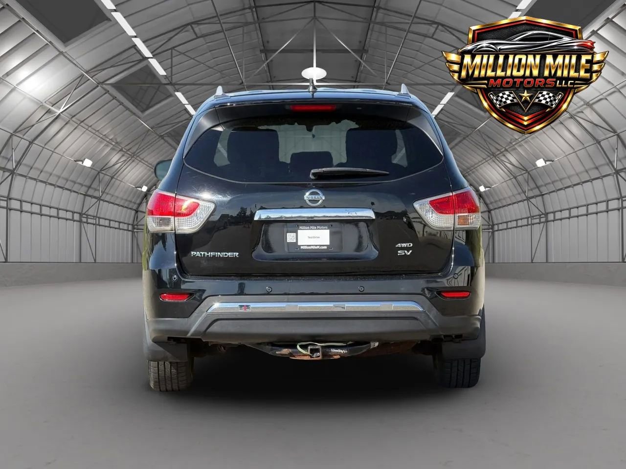 Used 2013 Nissan Pathfinder SV AWD/4WD image 4