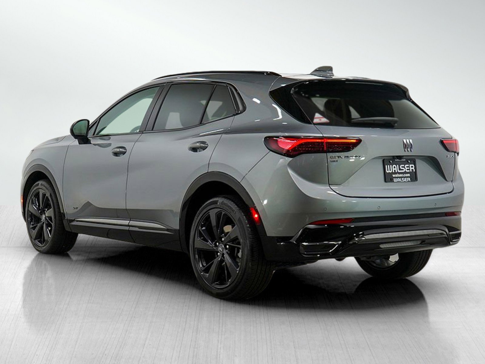 Used 2025 Buick Envision Sport Touring image 4