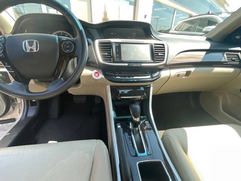Used 2016 Honda Accord EX-L image 10