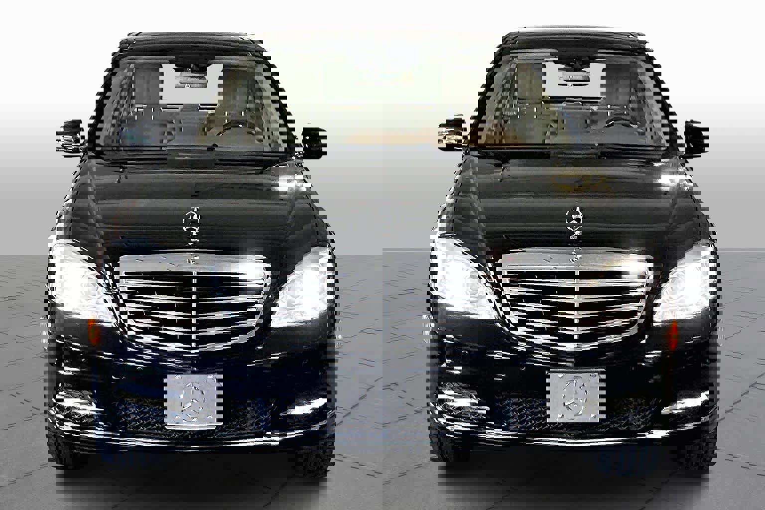 Used 2010 Mercedes-Benz S 550 4MATIC image 3