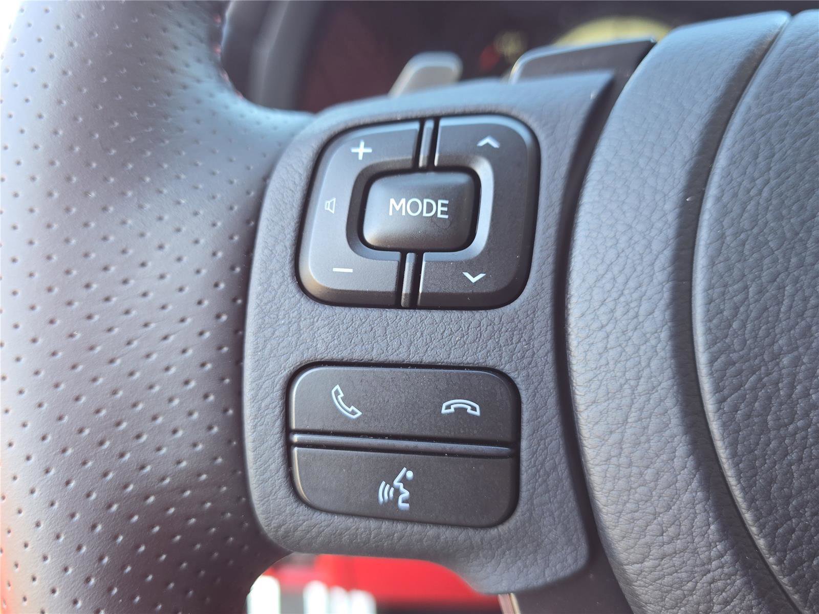 Used 2025 Lexus IS 500 IS 500 F SPORT Performance image 15