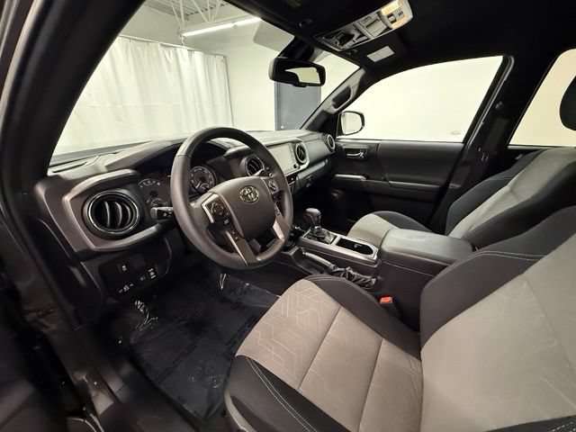 Certified 2023 Toyota Tacoma TRD Off-Road AWD/4WD image 12