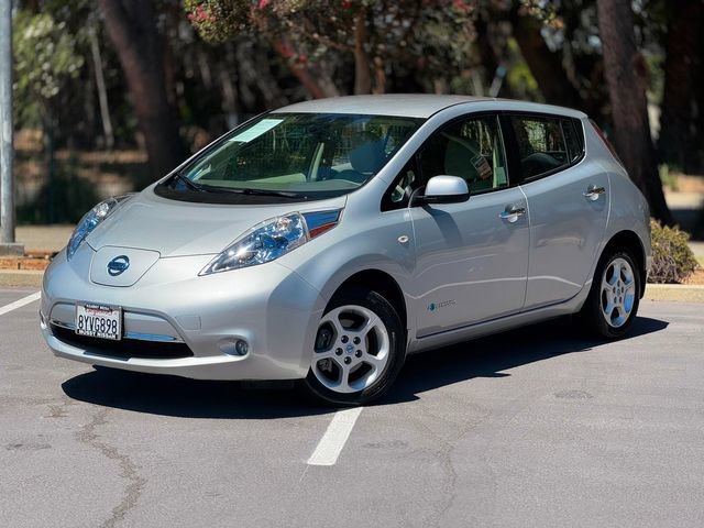 Used 2012 Nissan Leaf SL FWD image 9