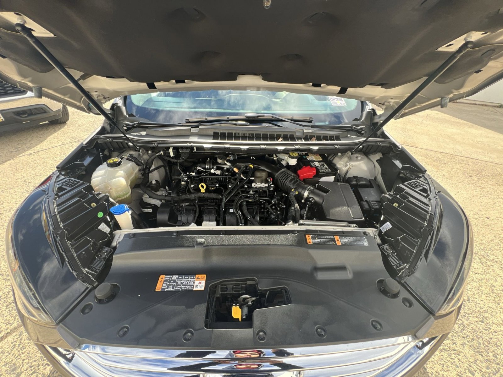 Used 2019 Ford Edge Titanium w/ Equipment Group 301A image 28