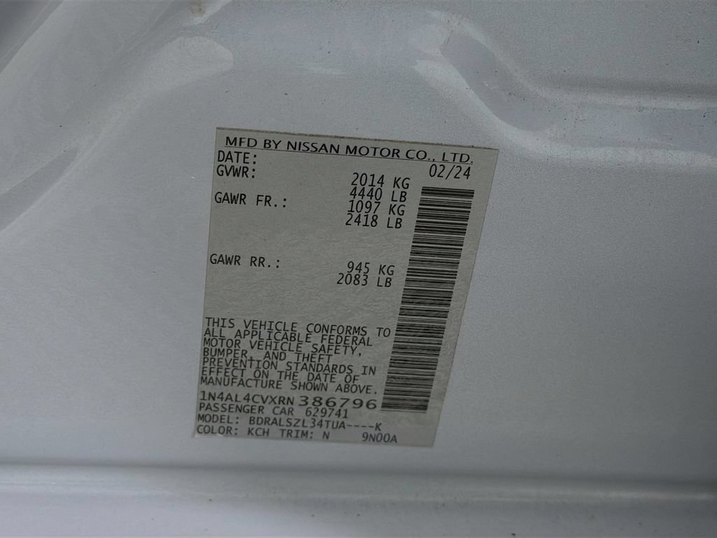 Used 2024 Nissan Altima 2.0 SR FWD image 38