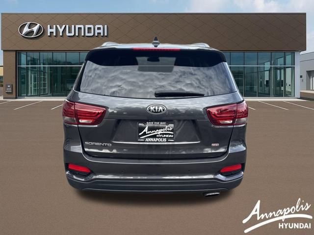 Used 2019 Kia Sorento LX w/ LX Convenience Package image 4