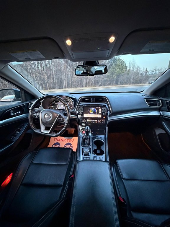 Used 2022 Nissan Maxima SV w/ Floor Mat Group image 10