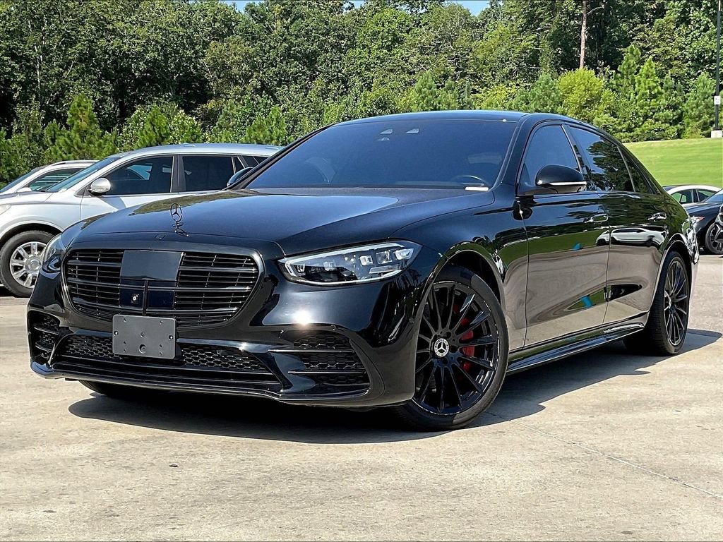 Used 2023 Mercedes-Benz S 580 4MATIC Sedan image 2