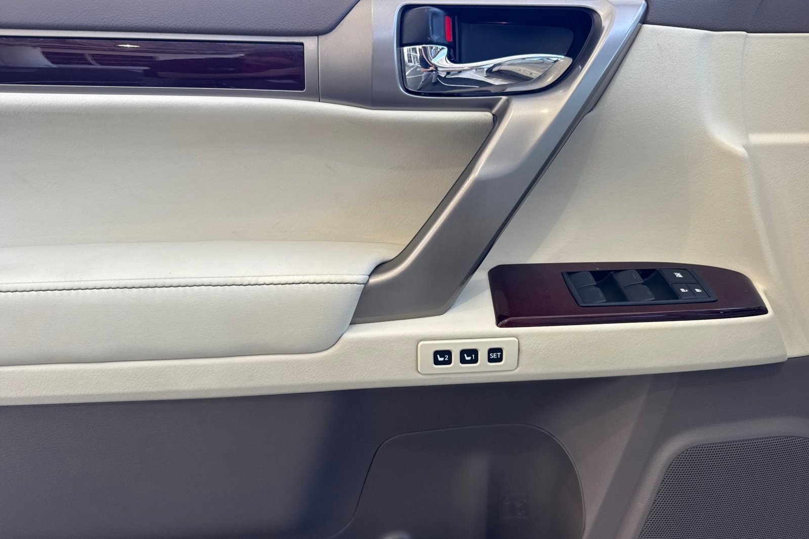 Used 2019 Lexus GX 460 Premium w/ Premium Package AWD/4WD image 12