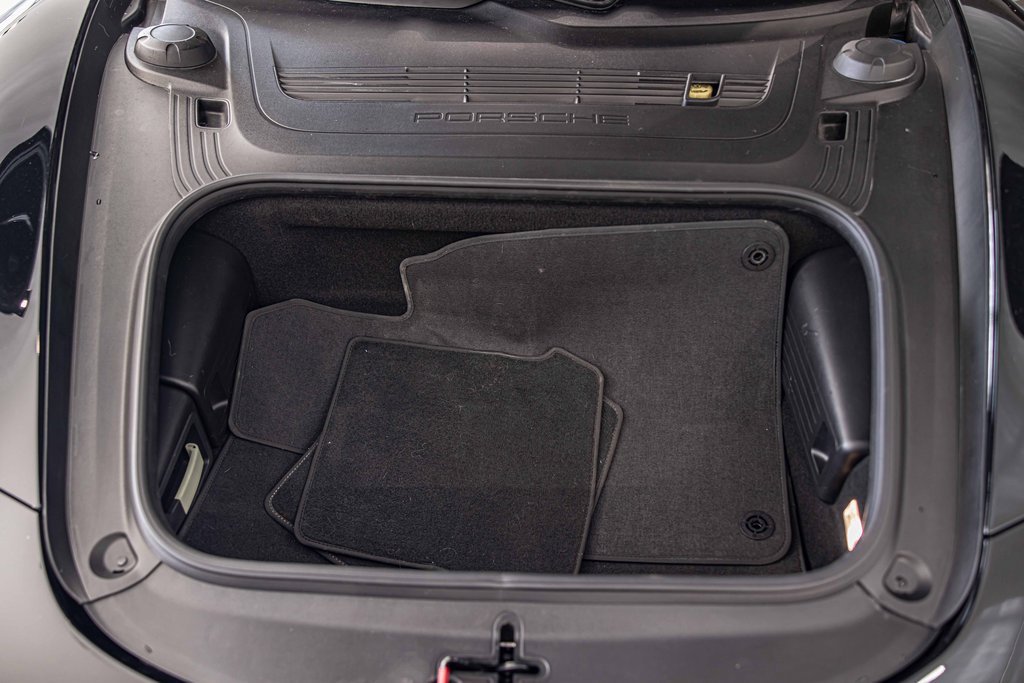 Used 2016 Porsche 911 Carrera Black Edition image 5