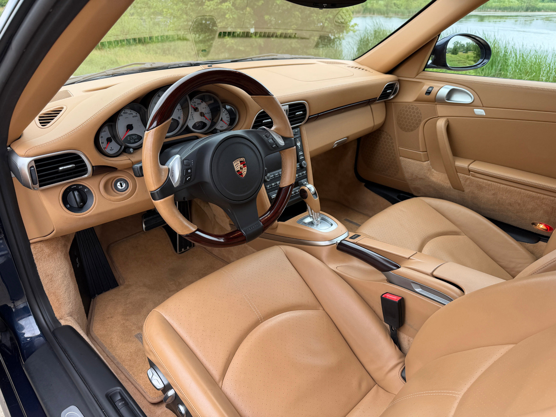 Used 2011 Porsche 911 Carrera 4S AWD/4WD image 36