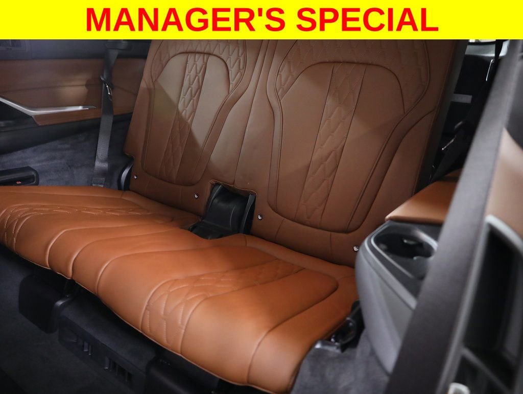 Used 2026 BMW X7 M60i image 53