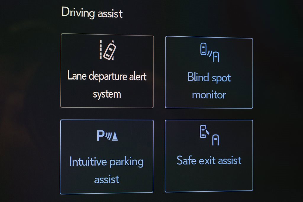 Used 2025 Lexus GX 550 image 37