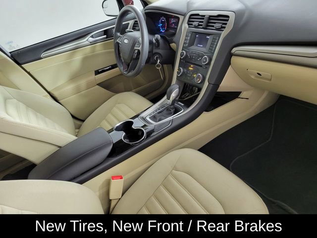 Used 2014 Ford Fusion SE image 19