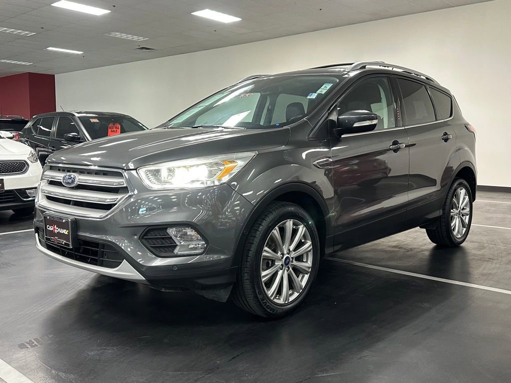 Used 2018 Ford Escape Titanium image 3