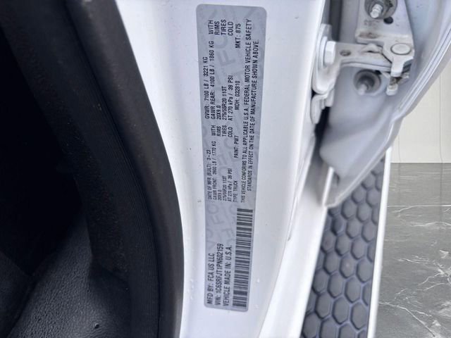 Used 2023 RAM 1500 Laramie AWD/4WD image 32