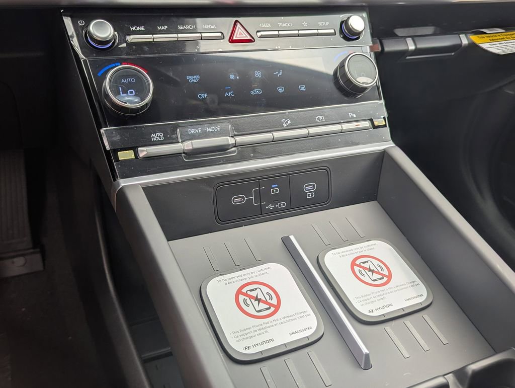 New 2026 Hyundai Santa Fe SE FWD image 17
