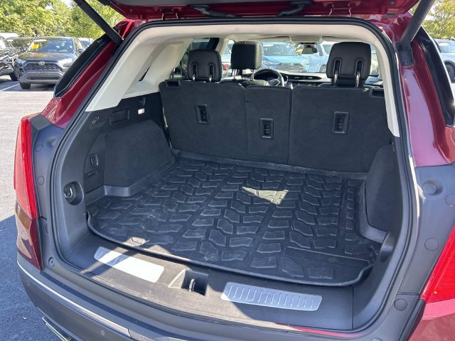 Used 2017 Cadillac XT5 Luxury w/ Driver Awareness Package FWD image 10