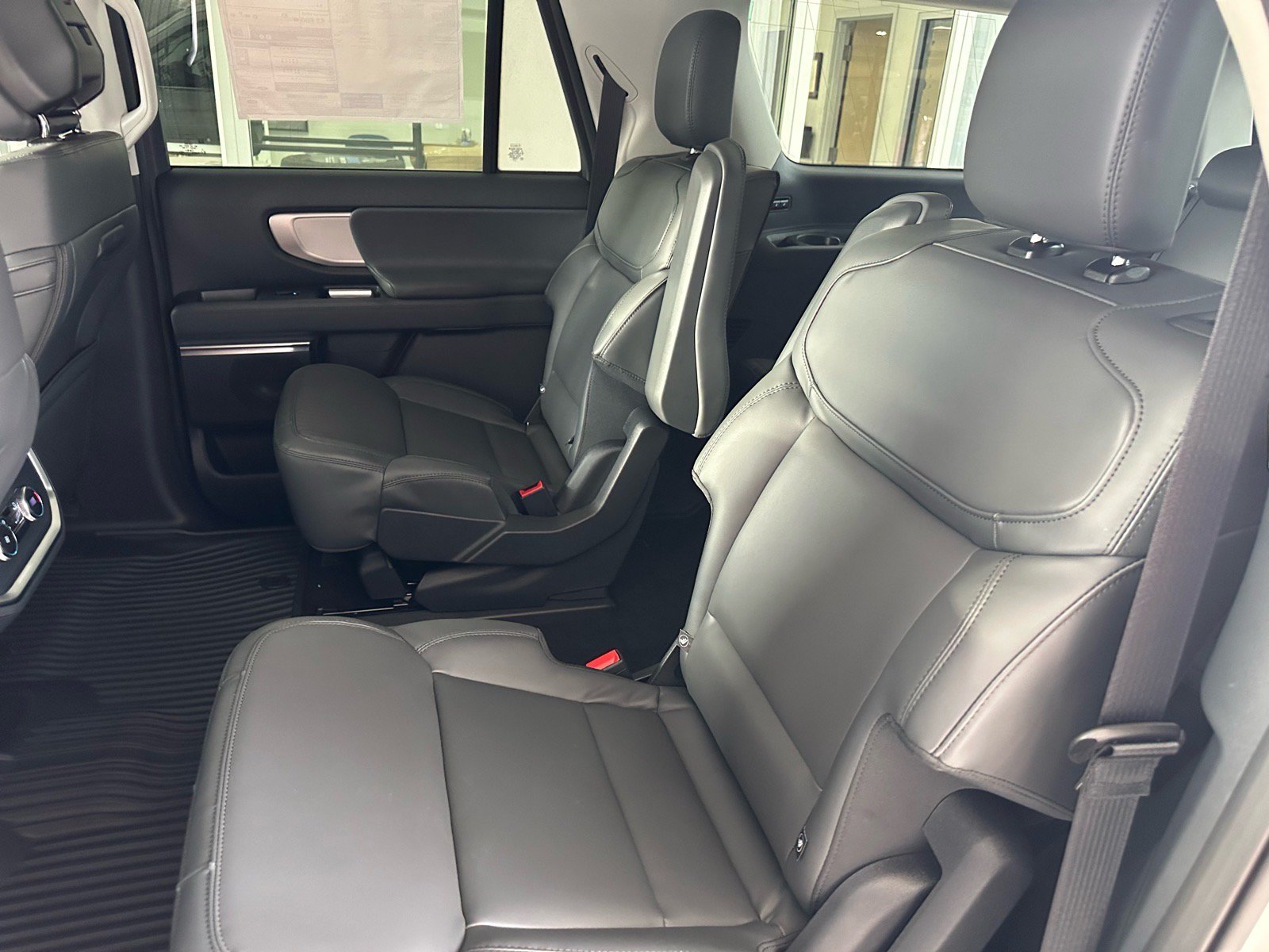 New 2027 Ford Expedition Max Active RWD image 23