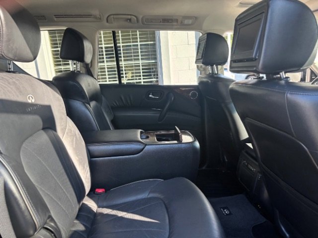 Used 2012 INFINITI QX56 4WD w/ Deluxe Touring Pkg image 59