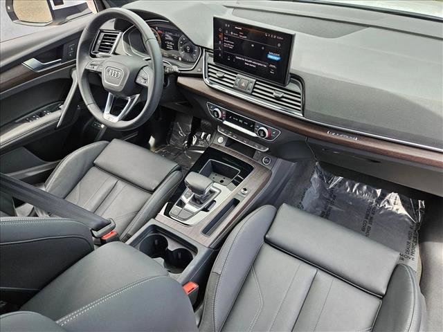 Certified 2025 Audi Q5 e Premium Plus w/ Premium Plus Package image 27