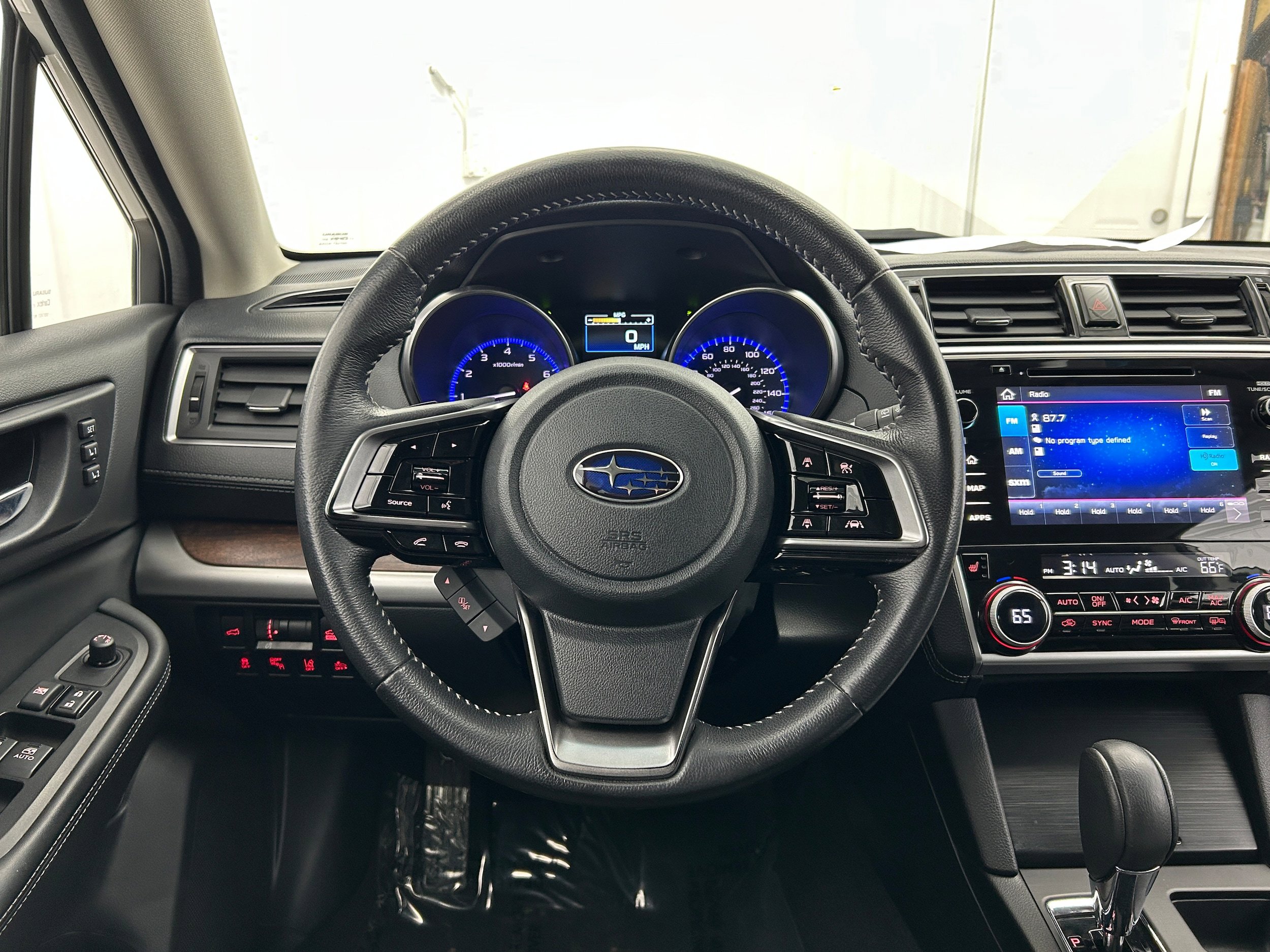 Used 2019 Subaru Outback 3.6R Limited AWD/4WD image 14