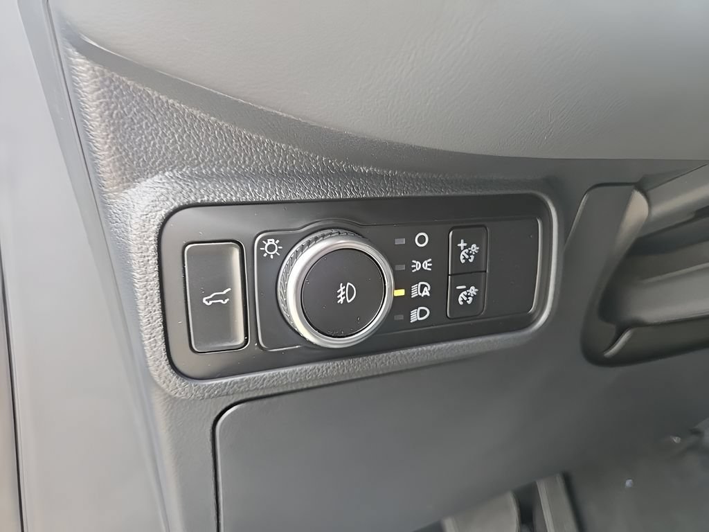 New 2026 Ford Explorer Active w/ Active Comfort Package AWD/4WD image 16