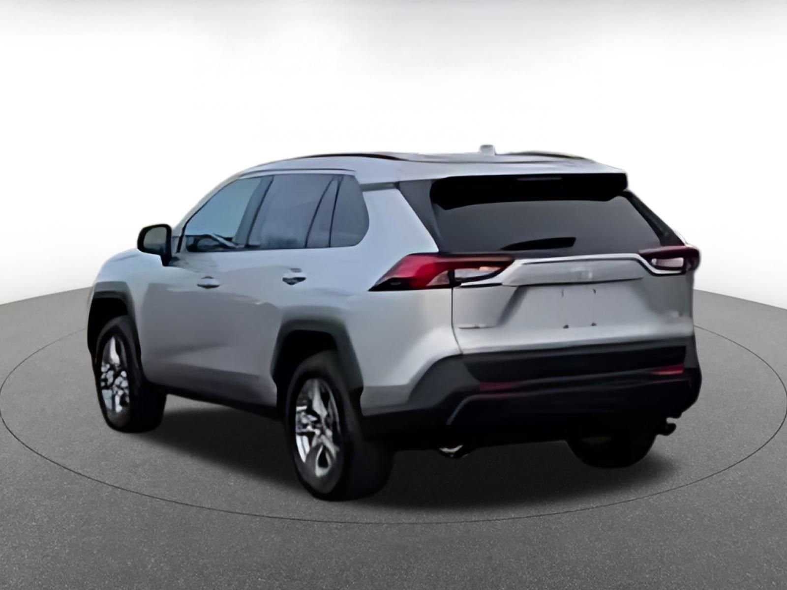 Used 2025 Toyota RAV4 LE image 15