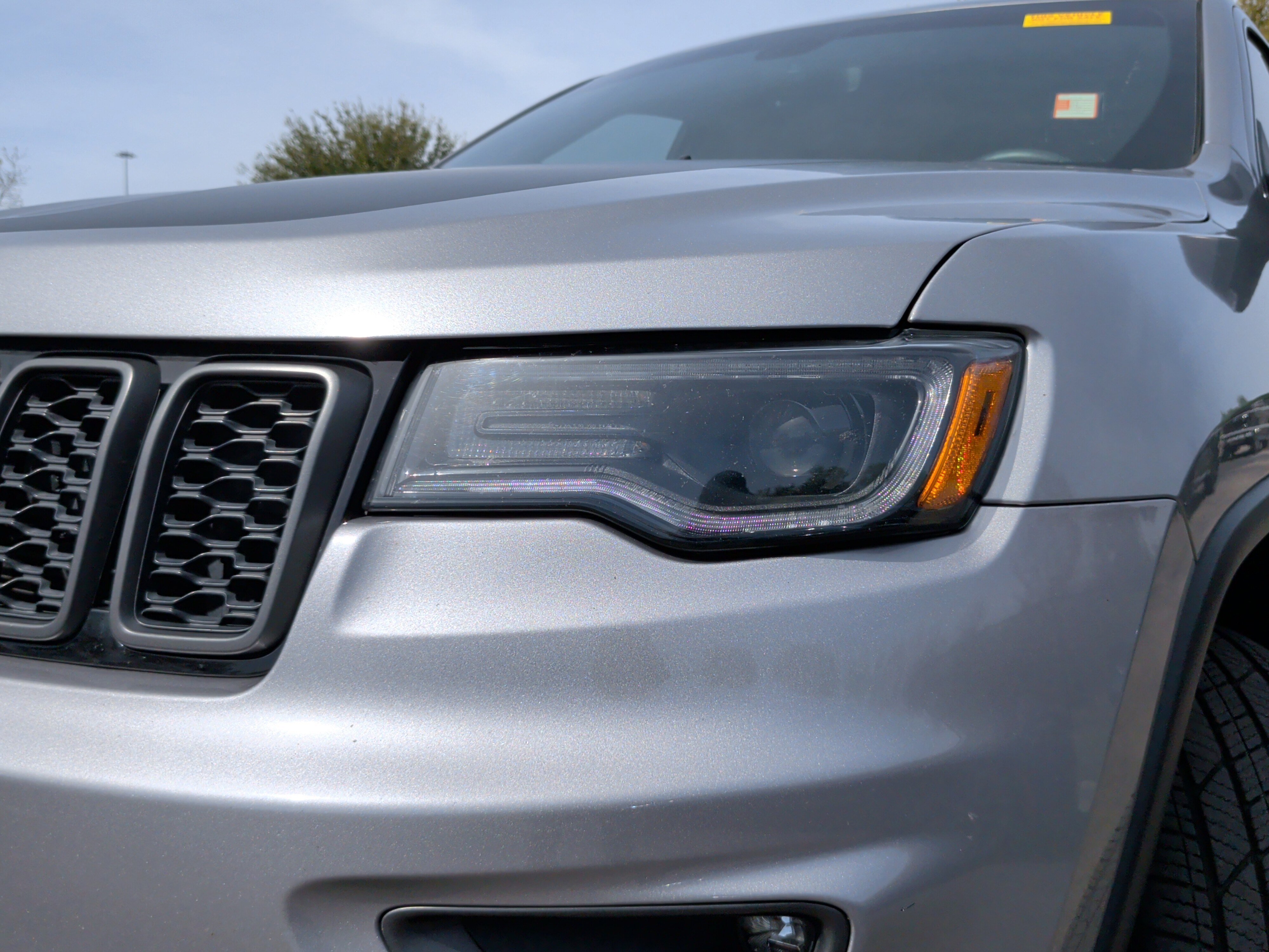 Used 2019 Jeep Grand Cherokee Trailhawk w/ Trailhawk Luxury Group image 3