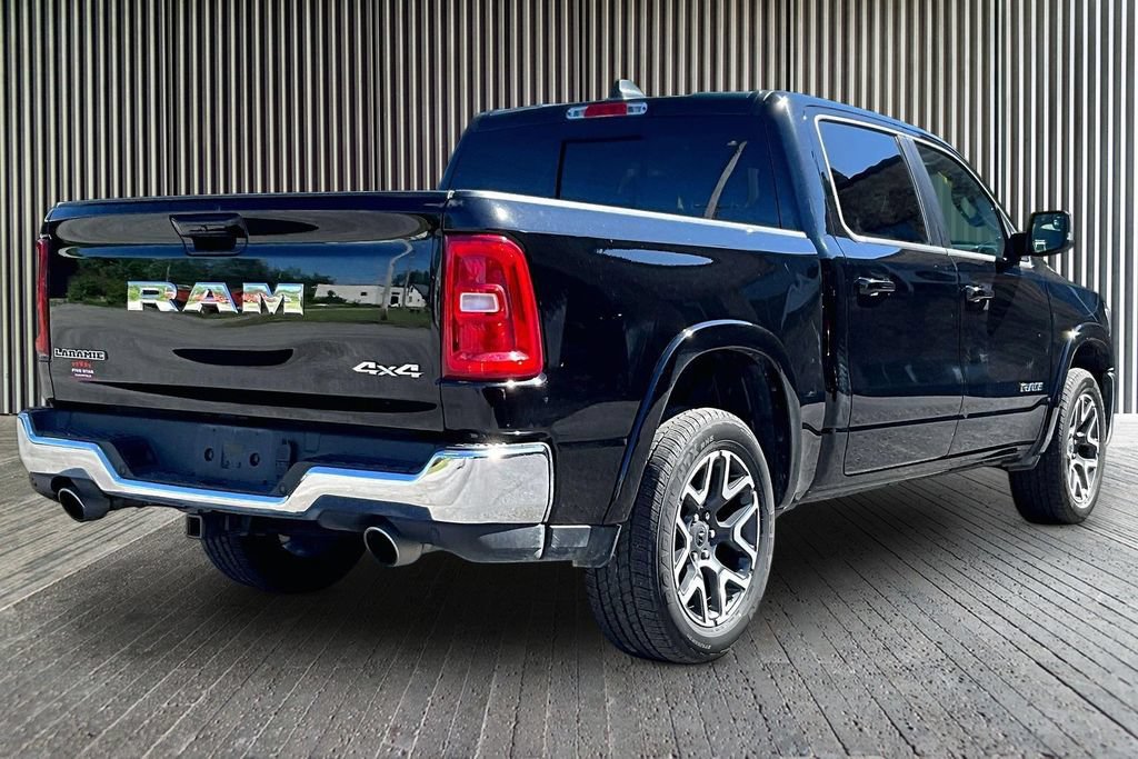 Used 2026 RAM 1500 Laramie AWD/4WD image 12