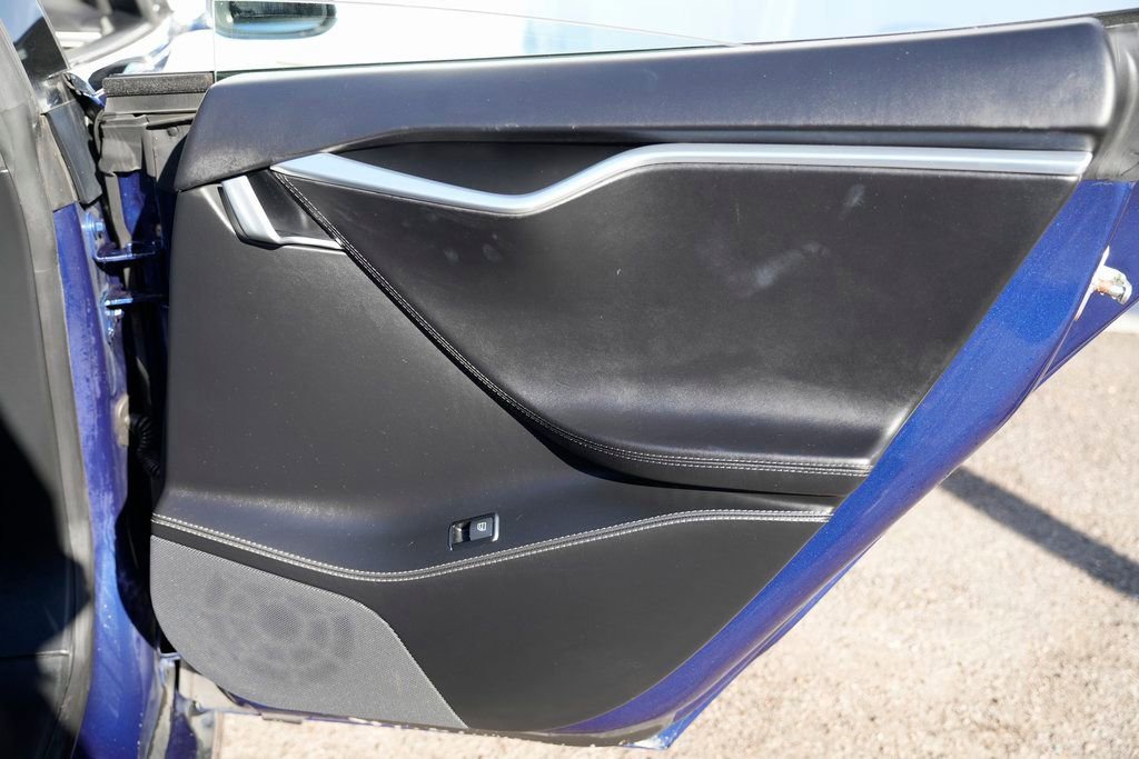 Used 2017 Tesla Model S 75D image 36