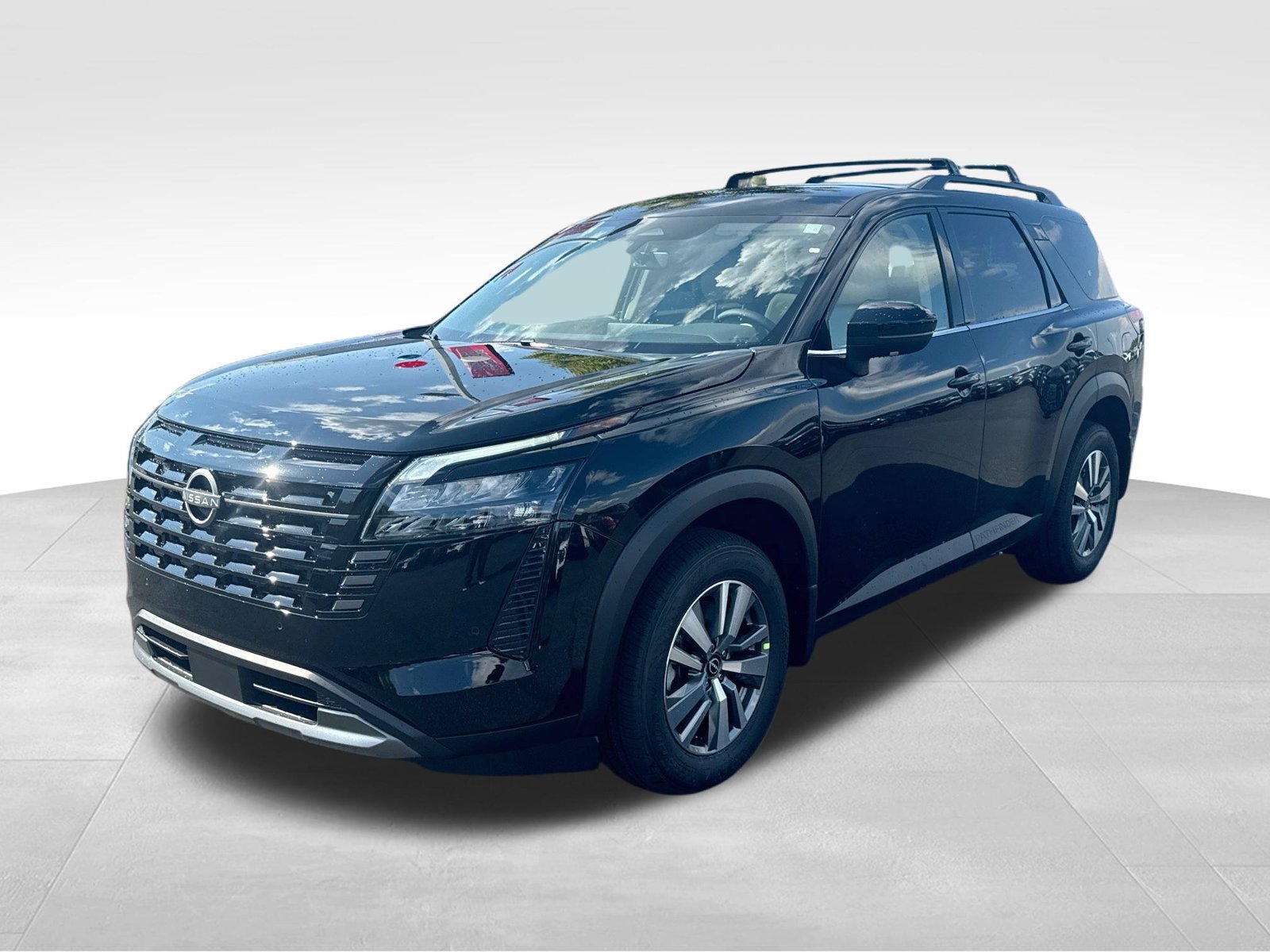 New 2026 Nissan Pathfinder SL FWD image 3