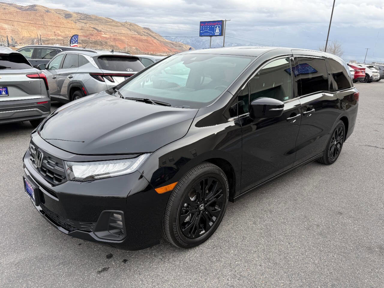 Used 2025 Honda Odyssey Sport-L image 2