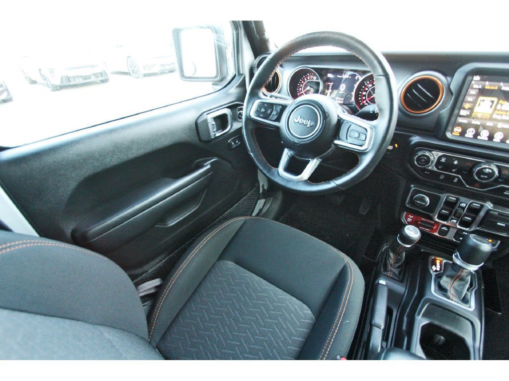 Used 2022 Jeep Gladiator Mojave w/ Cold Weather Group AWD/4WD image 9