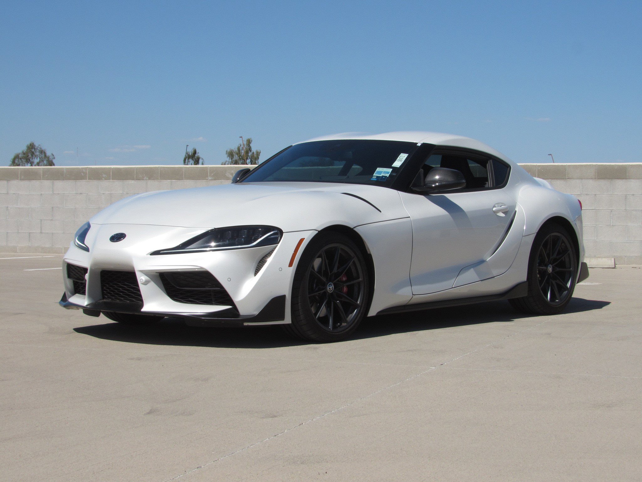 Used 2025 Toyota Supra Premium w/ Driver Assist Package image 1