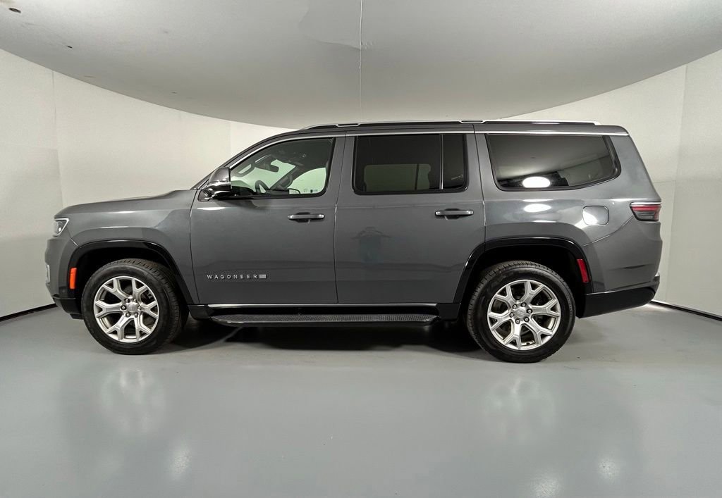 Used 2022 Jeep Wagoneer Series II AWD/4WD image 4