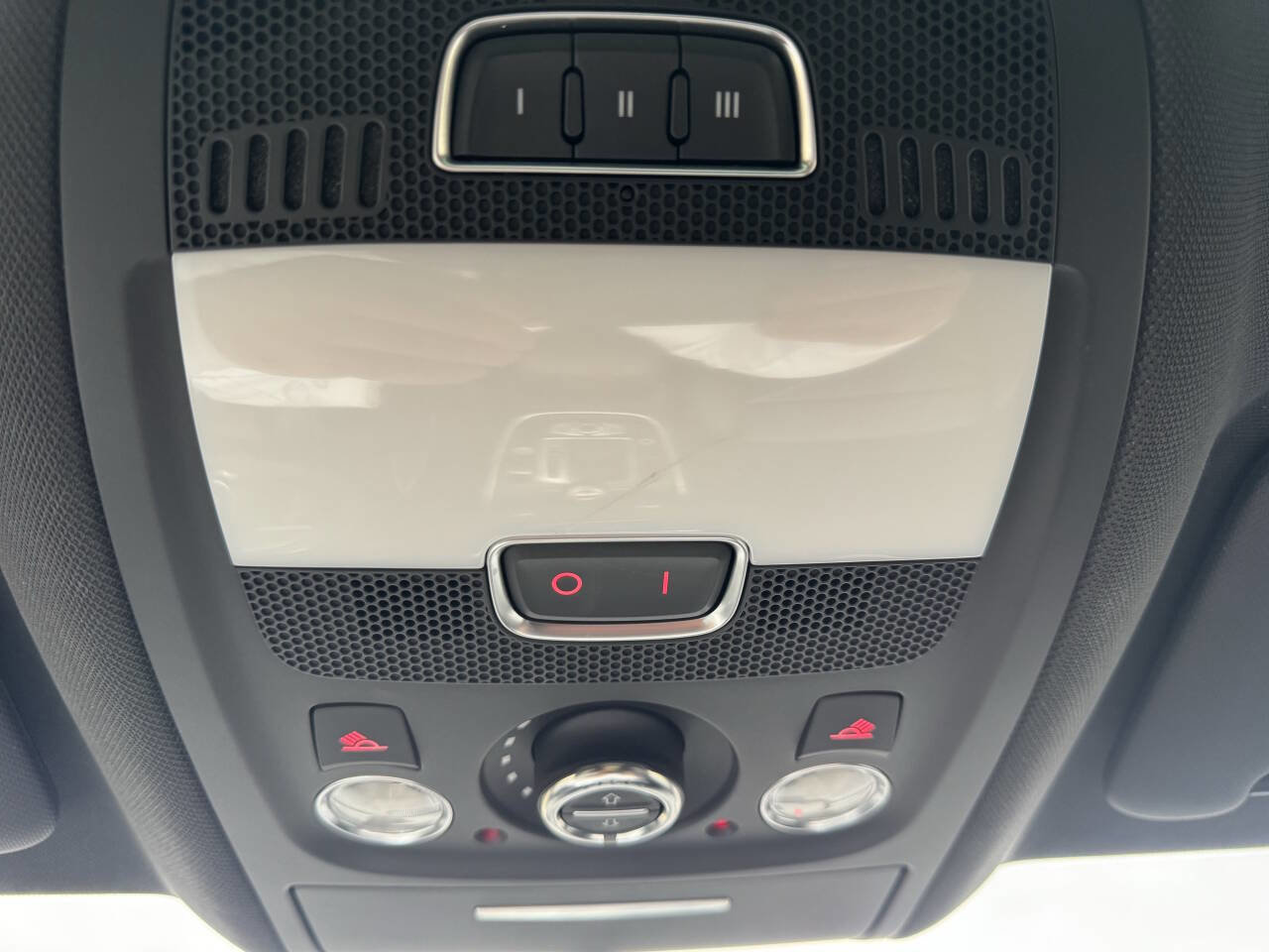 Used 2017 Audi SQ5 Premium Plus w/ Technology Package image 38