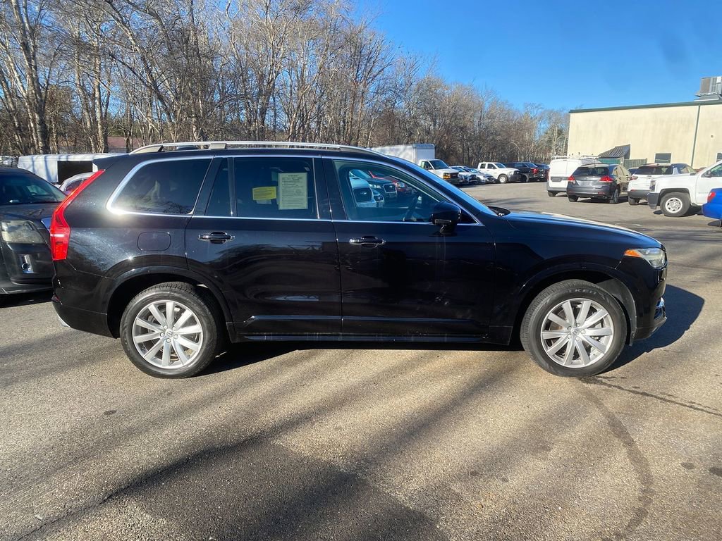 Used 2017 Volvo XC90 T6 Momentum w/ Vision Package image 4