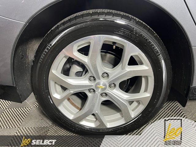 Used 2018 Chevrolet Volt Premier w/ Driver Confidence Package FWD image 18