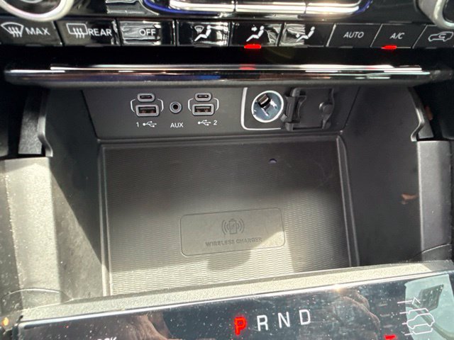 Used 2022 Jeep Grand Cherokee Summit w/ Luxury Tech Group V AWD/4WD image 24